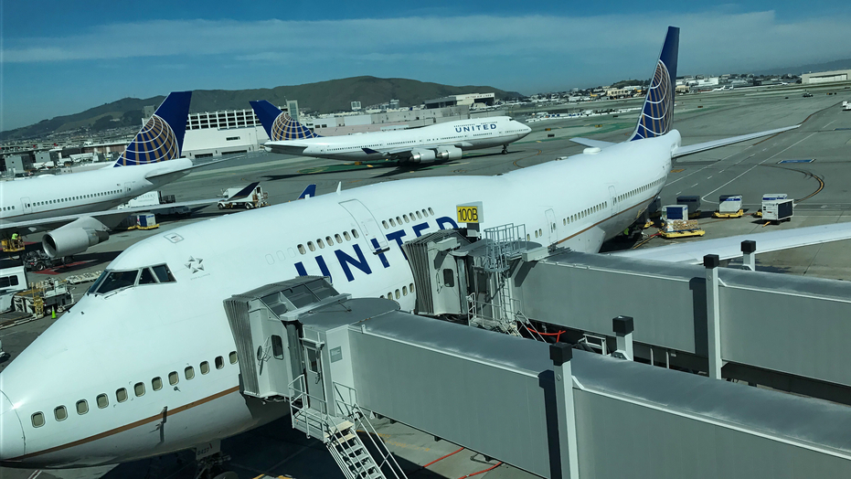 [分享] 聯合航空 舊金山->香港末代747飛行紀錄
