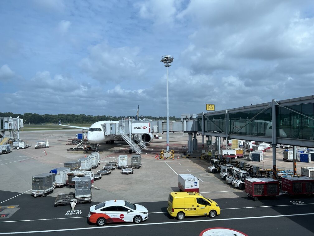 [分享] 新加坡航空SQ36 新加坡-台北商務艙體驗